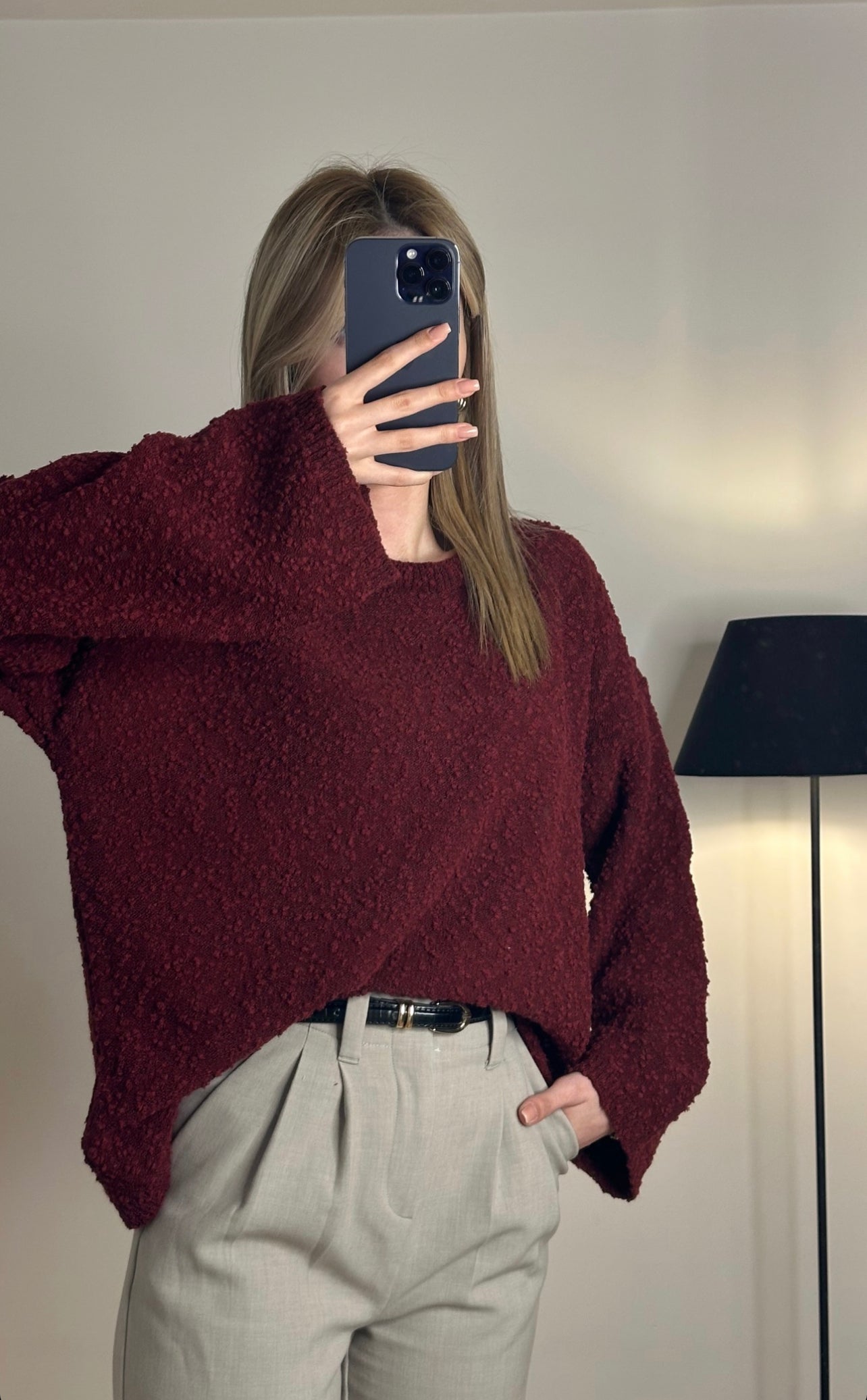 Burgundy Round Neck Stitch Pullover