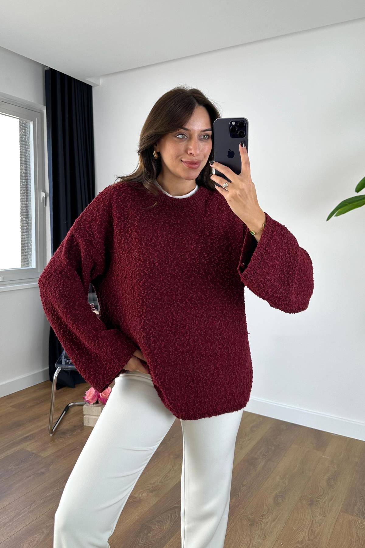 Burgundy Round Neck Stitch Pullover