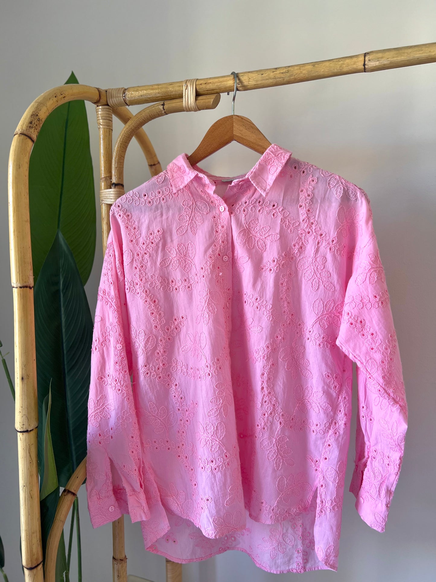 Embroidered Cut Out Pink Regular Fit Shirt