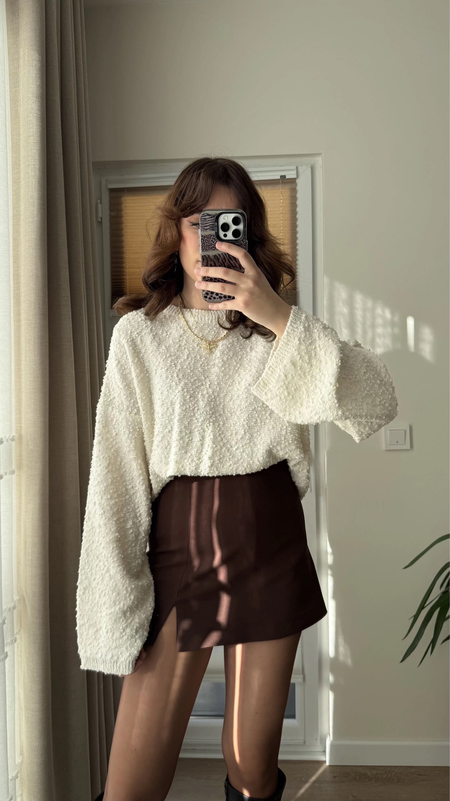 Off White Round Neck Stitch Pullover