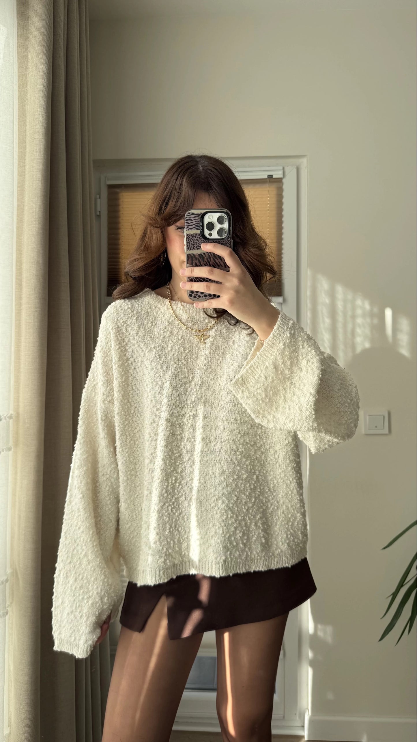 Off White Round Neck Stitch Pullover