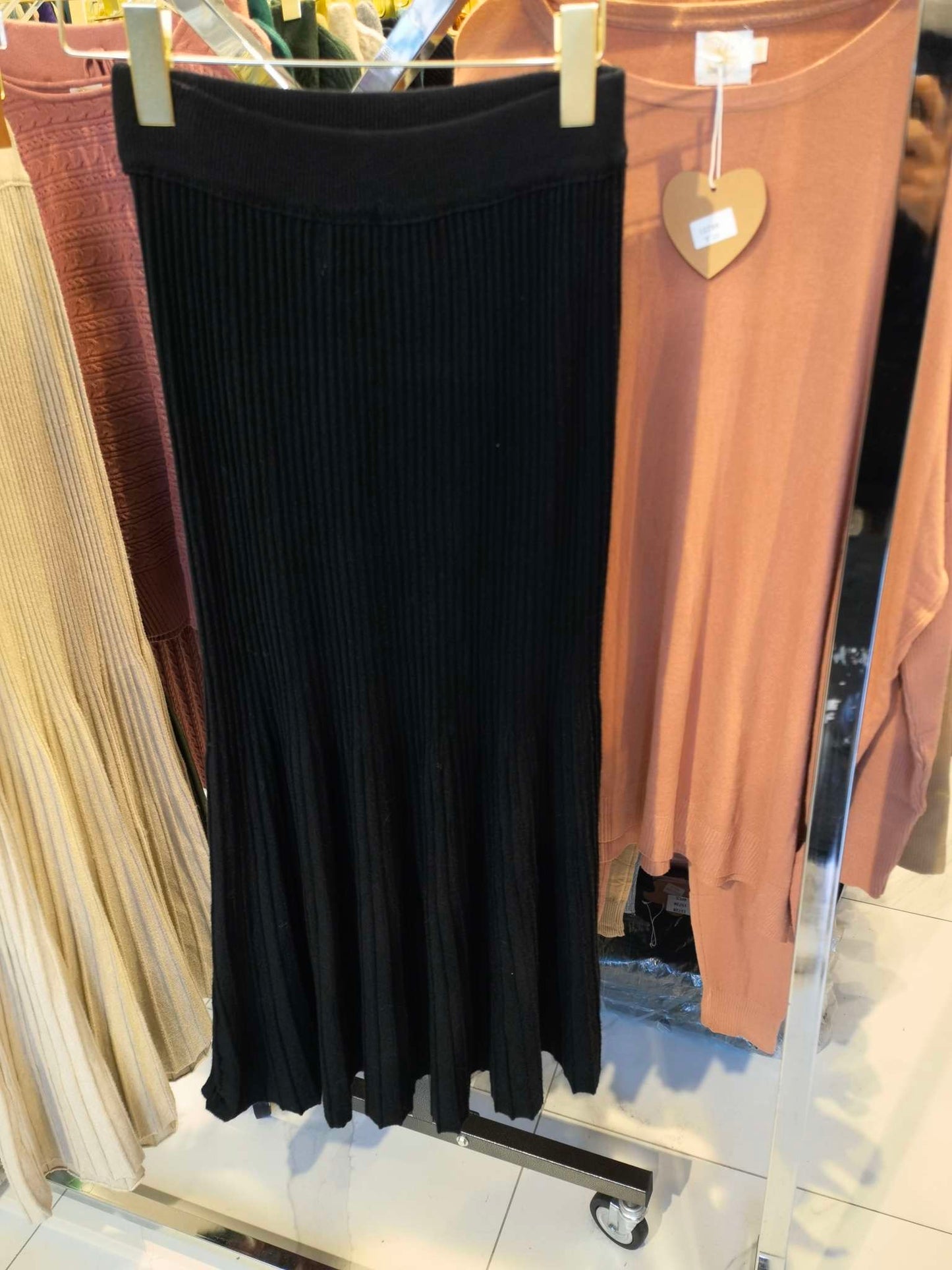 Black Wool Bodycon Pleated Skirt
