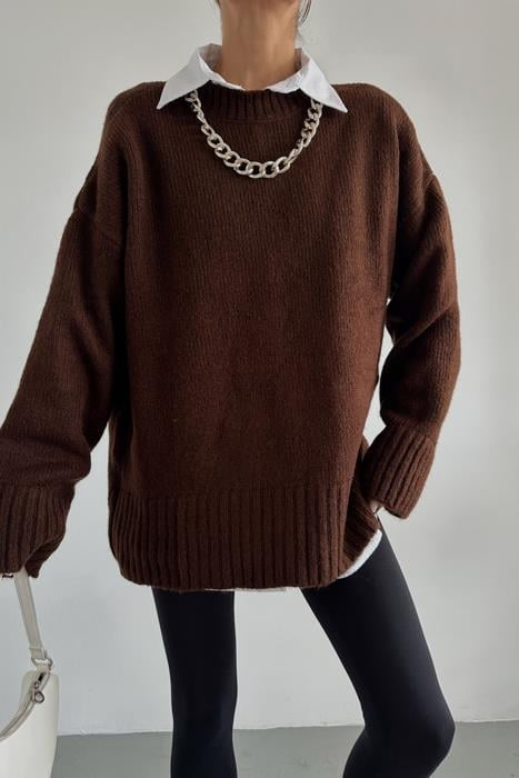 Brown Oversized Pullover