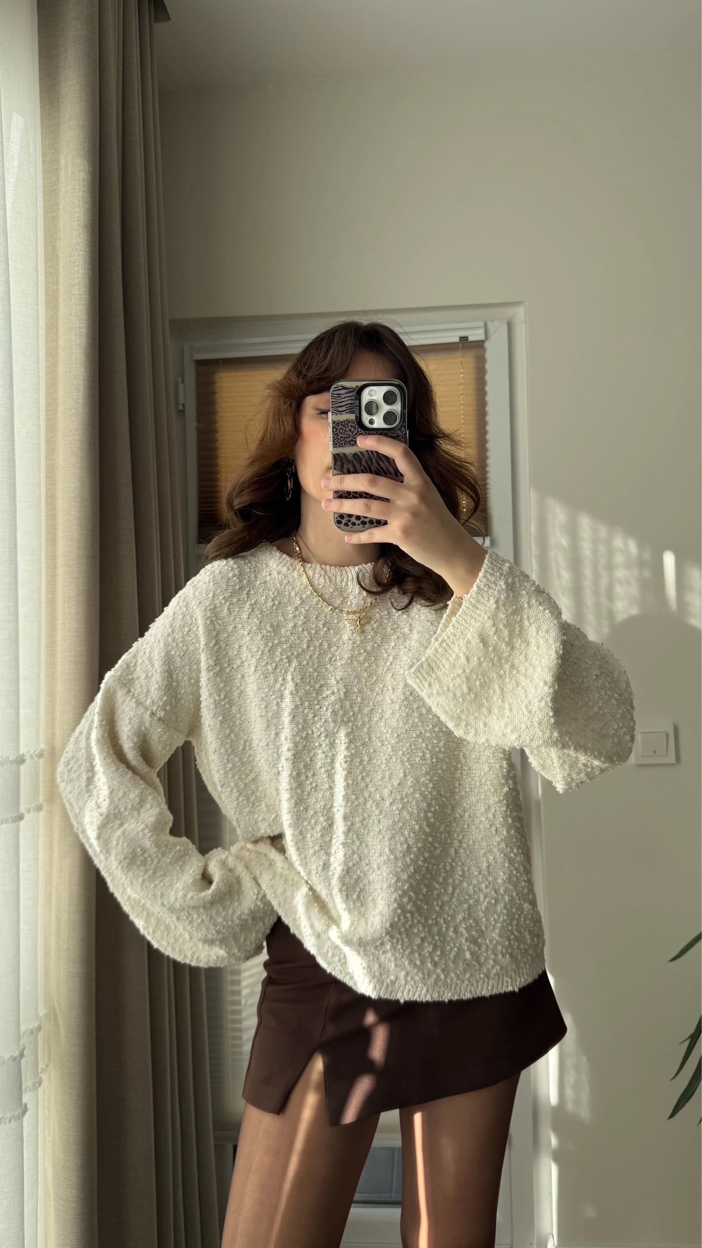 Off White Round Neck Stitch Pullover