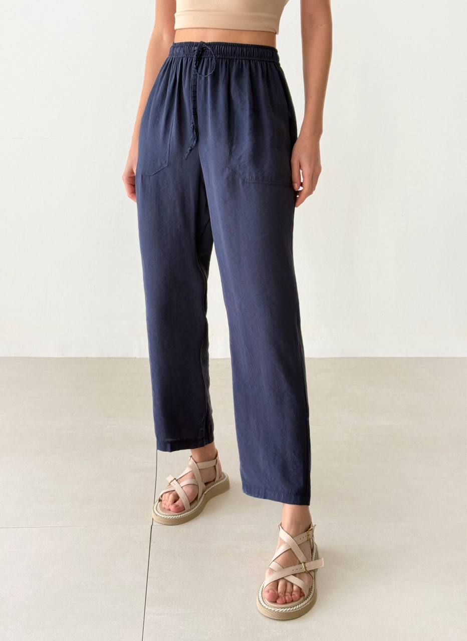 Navy Elastic Waist Carrot Pants
