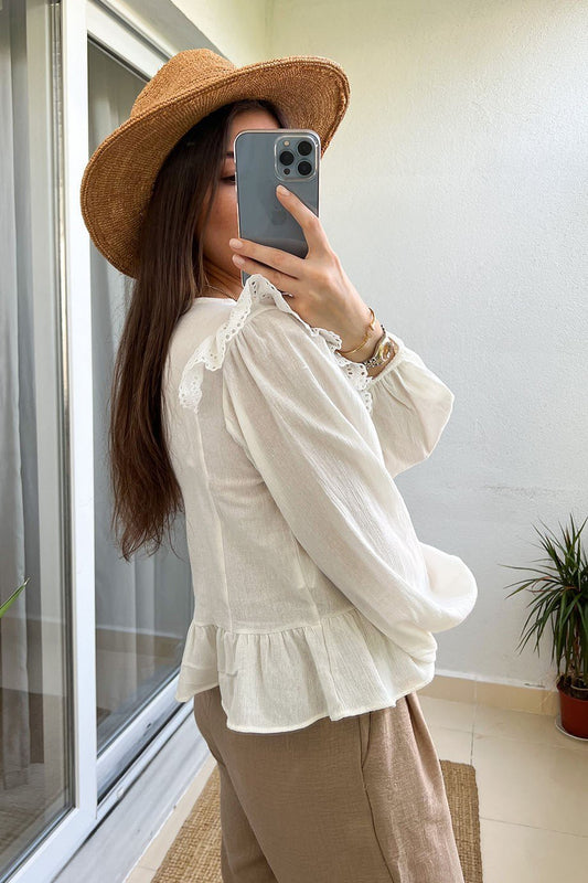 Dantel Detailed White Blouse