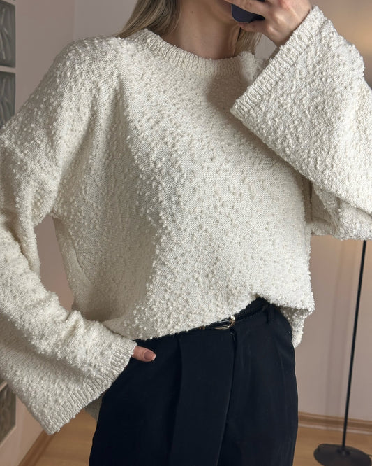 Off White Round Neck Stitch Pullover