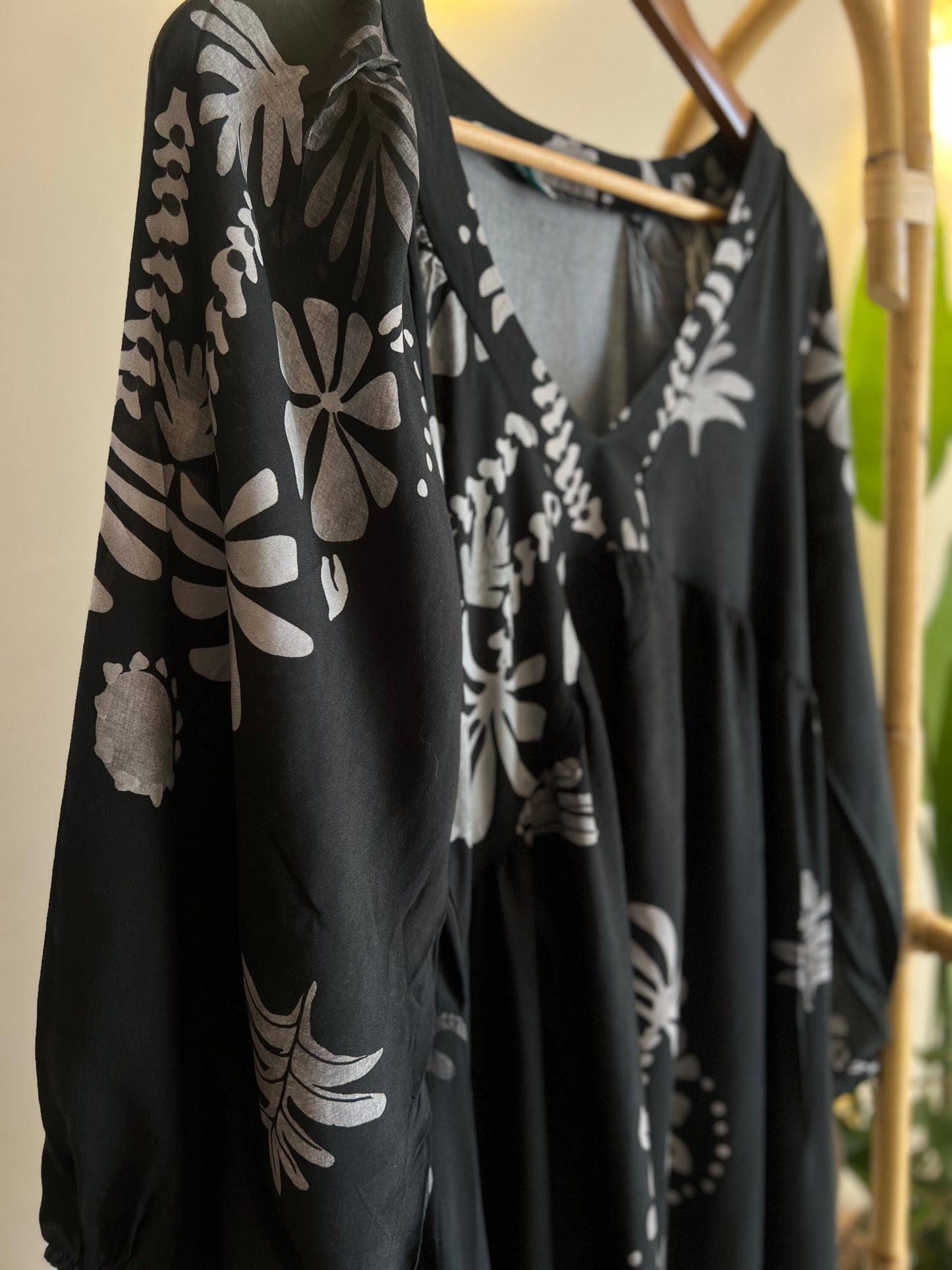 Black Grey Hawaii V Neck Dress