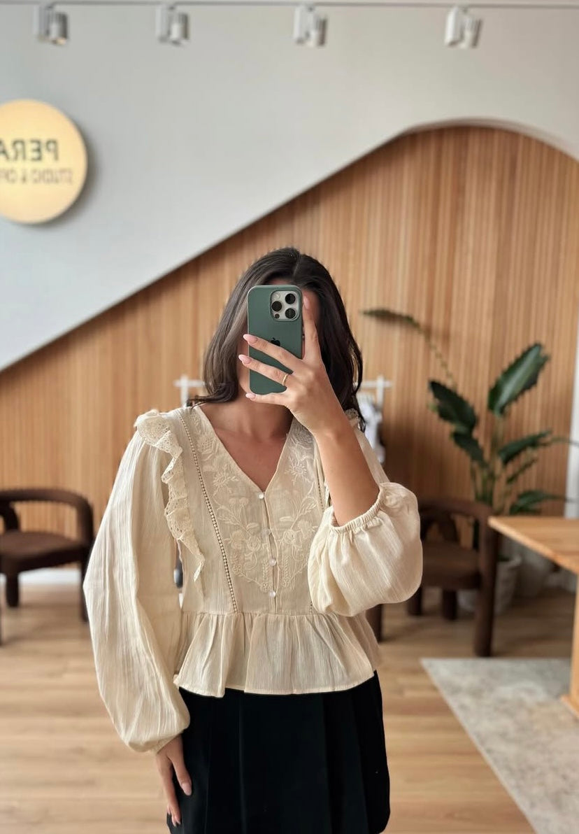 Dantel Detailed Beige Blouse