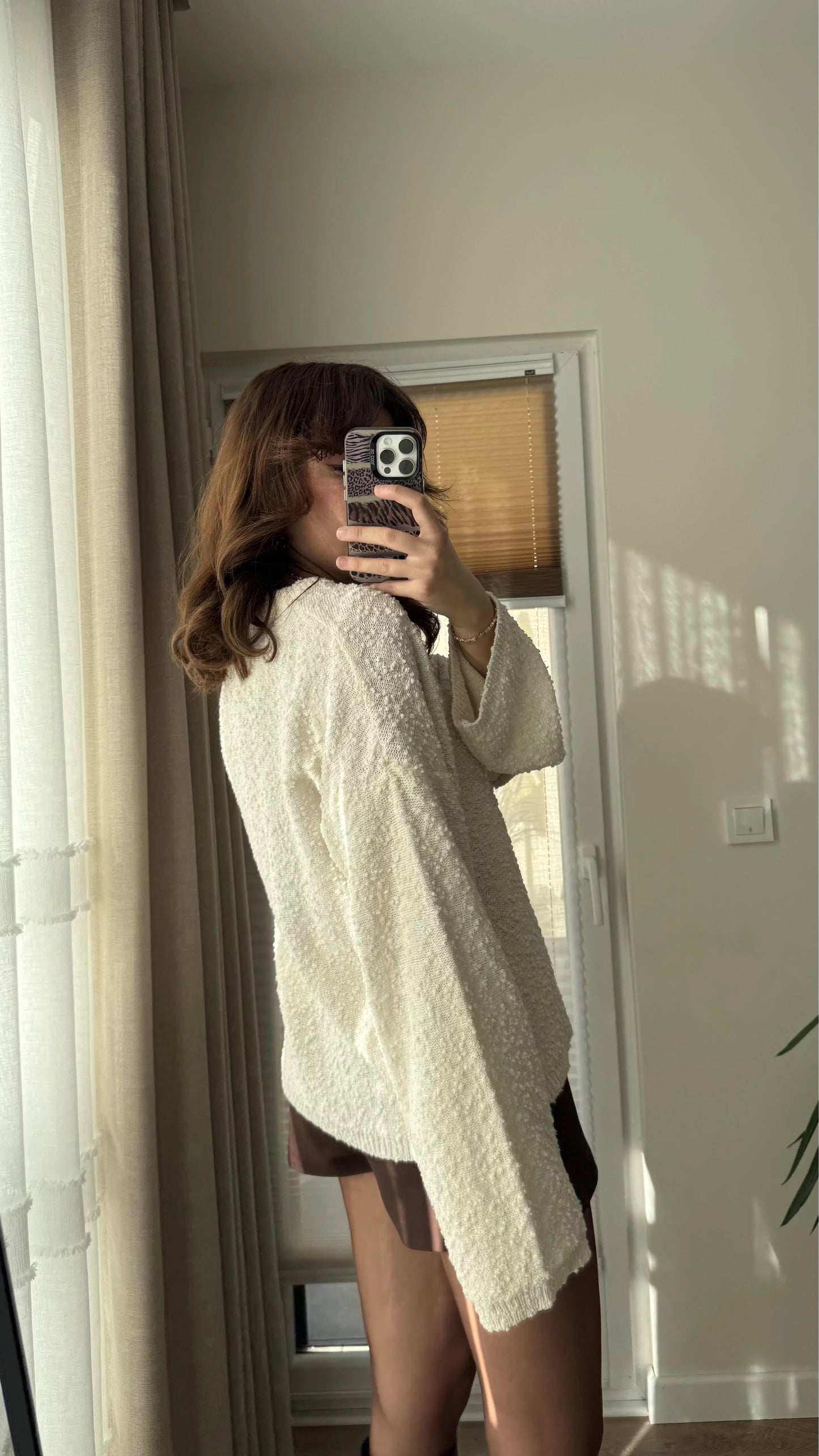 Off White Round Neck Stitch Pullover