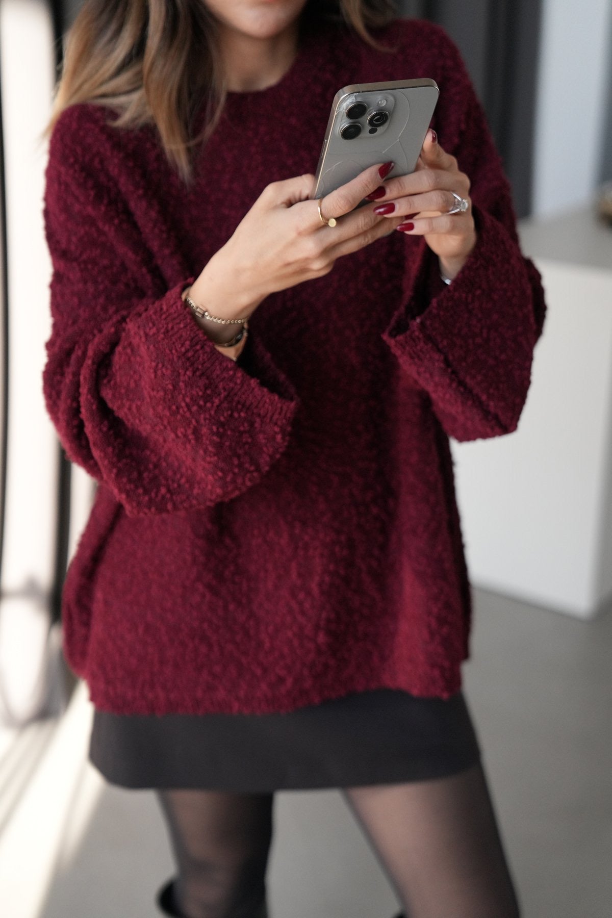 Burgundy Round Neck Stitch Pullover