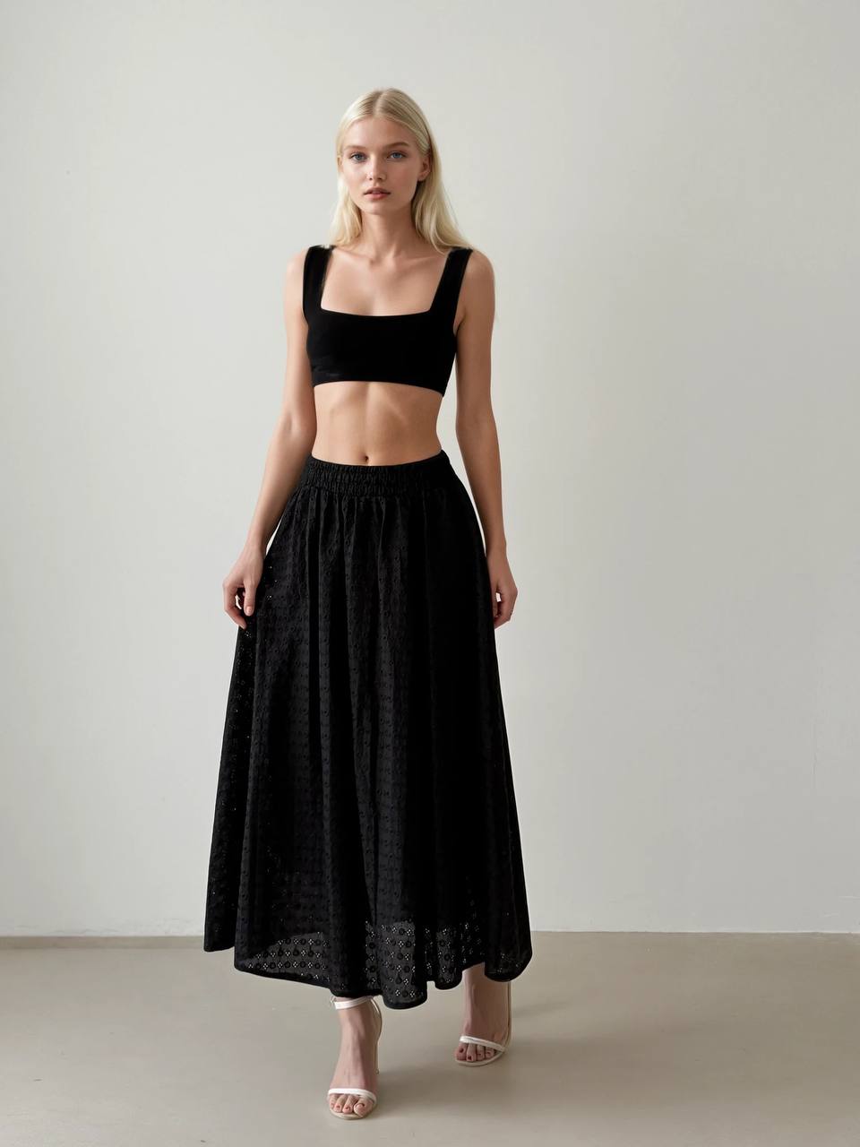 Embroidered Black Elastic Waist Skirt