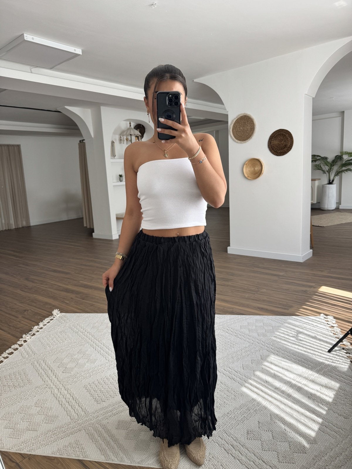 Black Crinkled Cotton Inlined Skirt