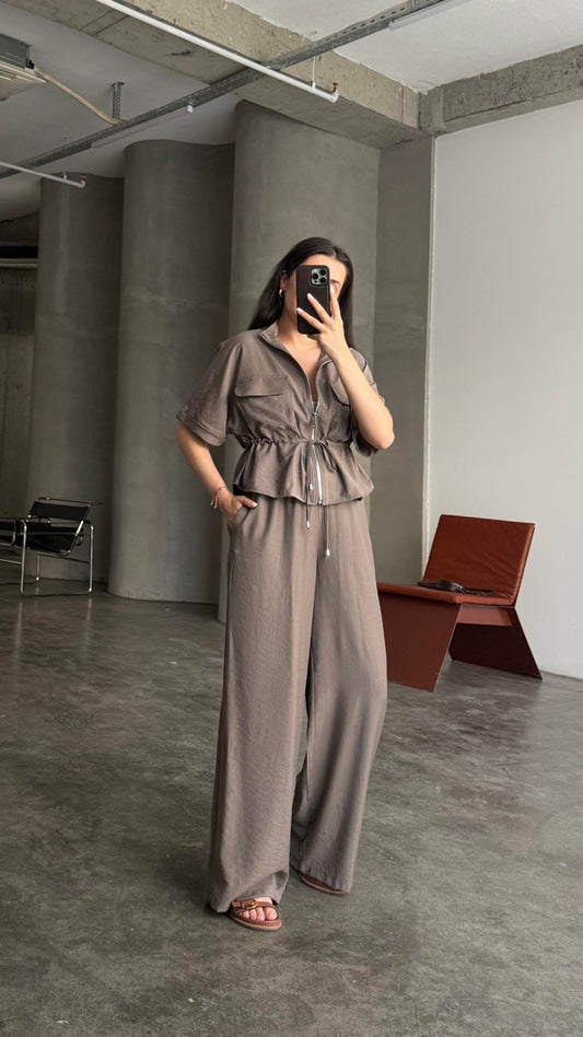 Brown Zipped Jacket Crinkled Set