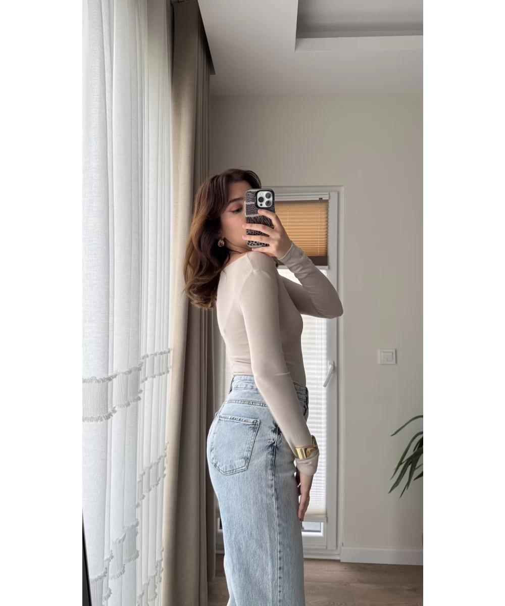 Neutral Basic Cotton Boat Neck Top
