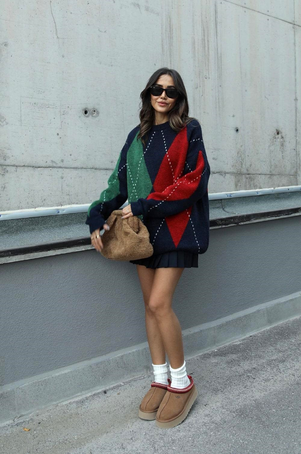 Red X Green Rhombus Navy Pullover