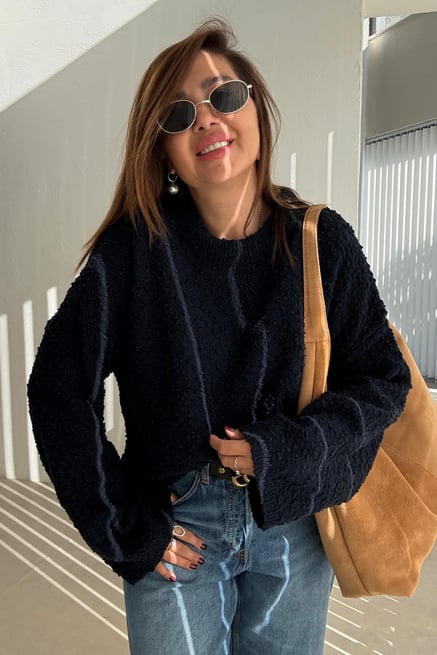 Navy Round Neck Stitch Pullover