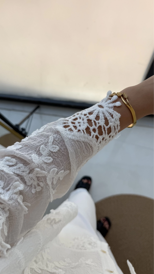 Cotton White Embroidered Floral Shirt With Dantel