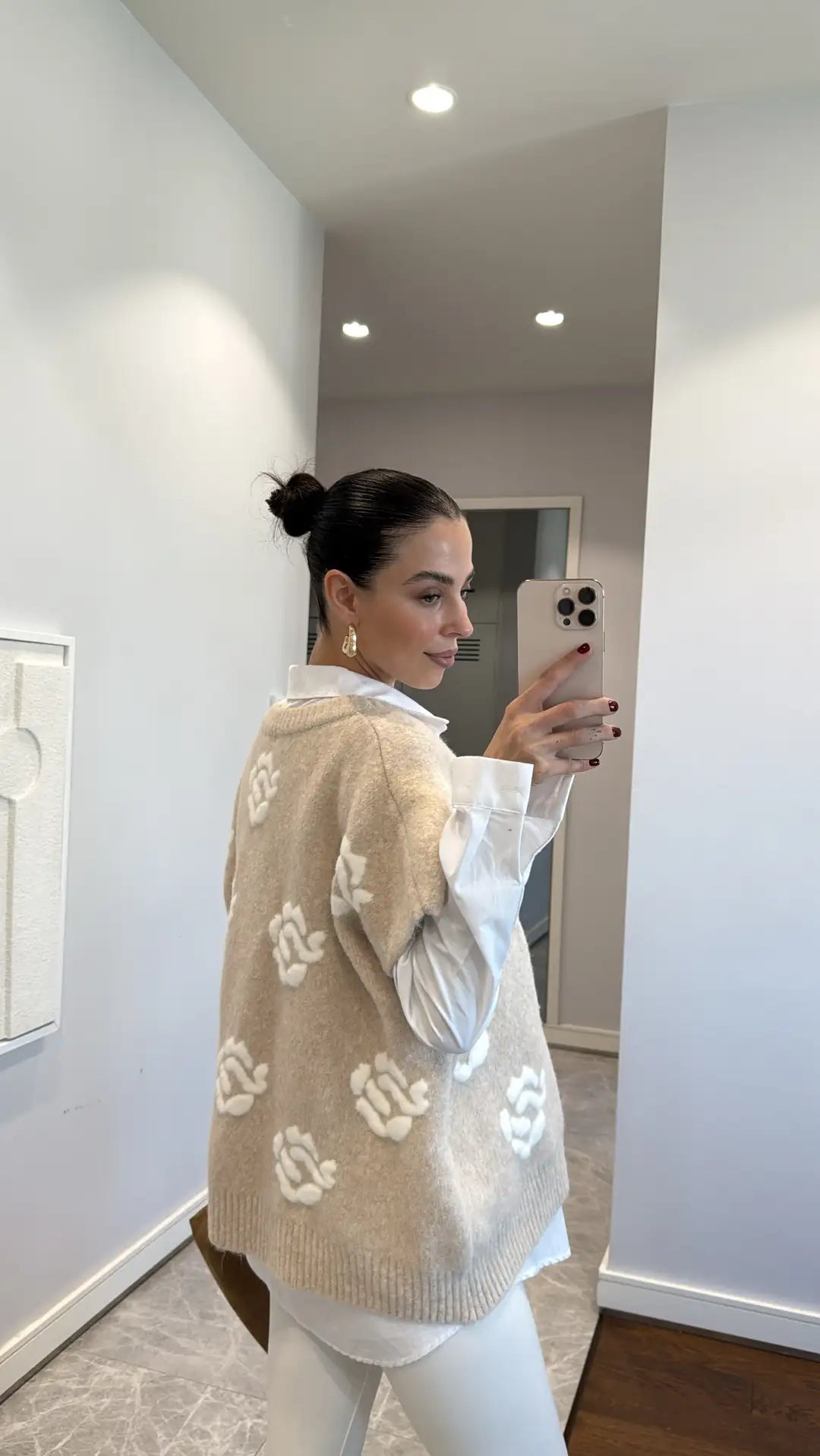 Roses Beige Triko Vest