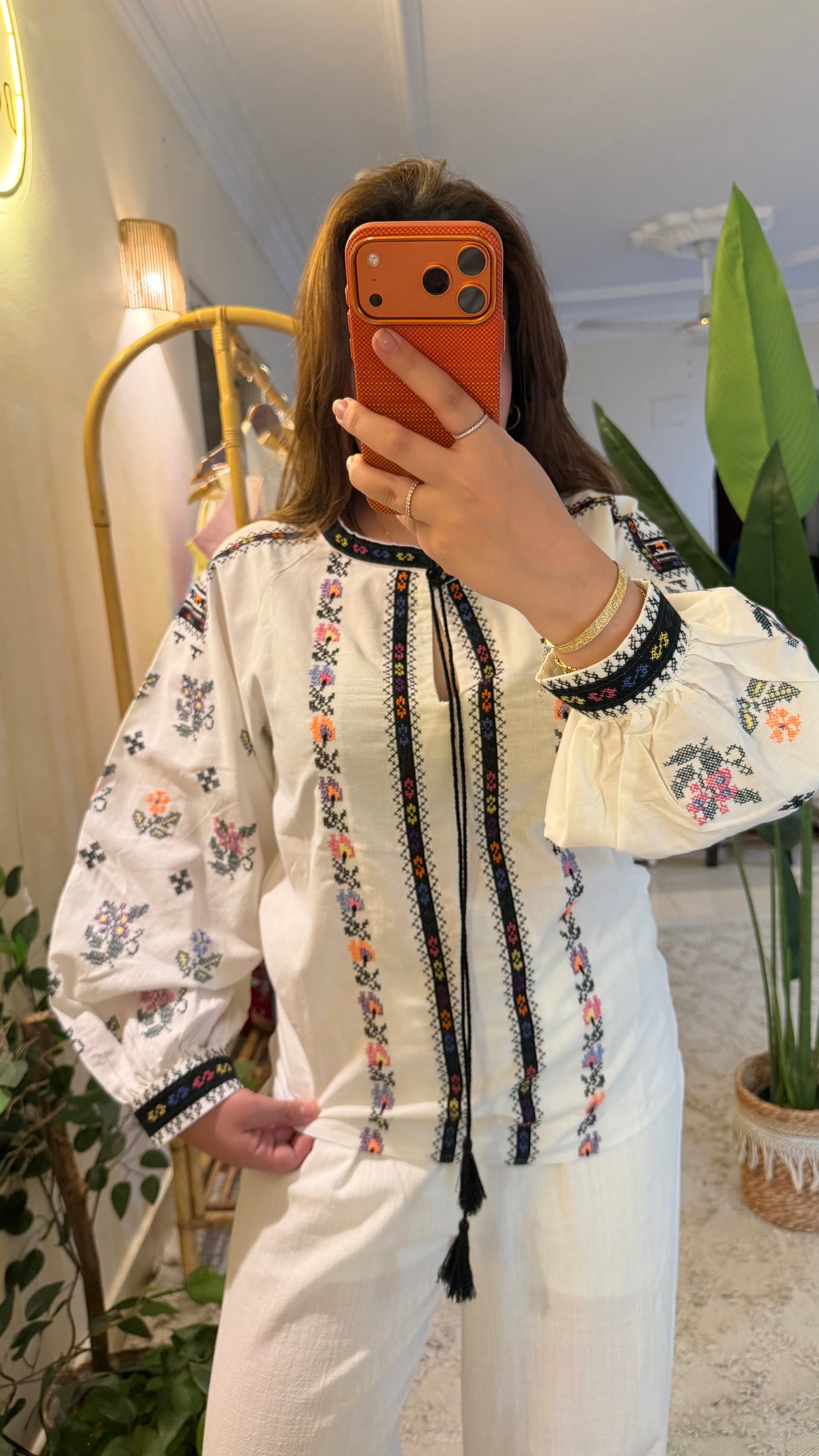 White Floral Embroidered Blouse With Black Dantel