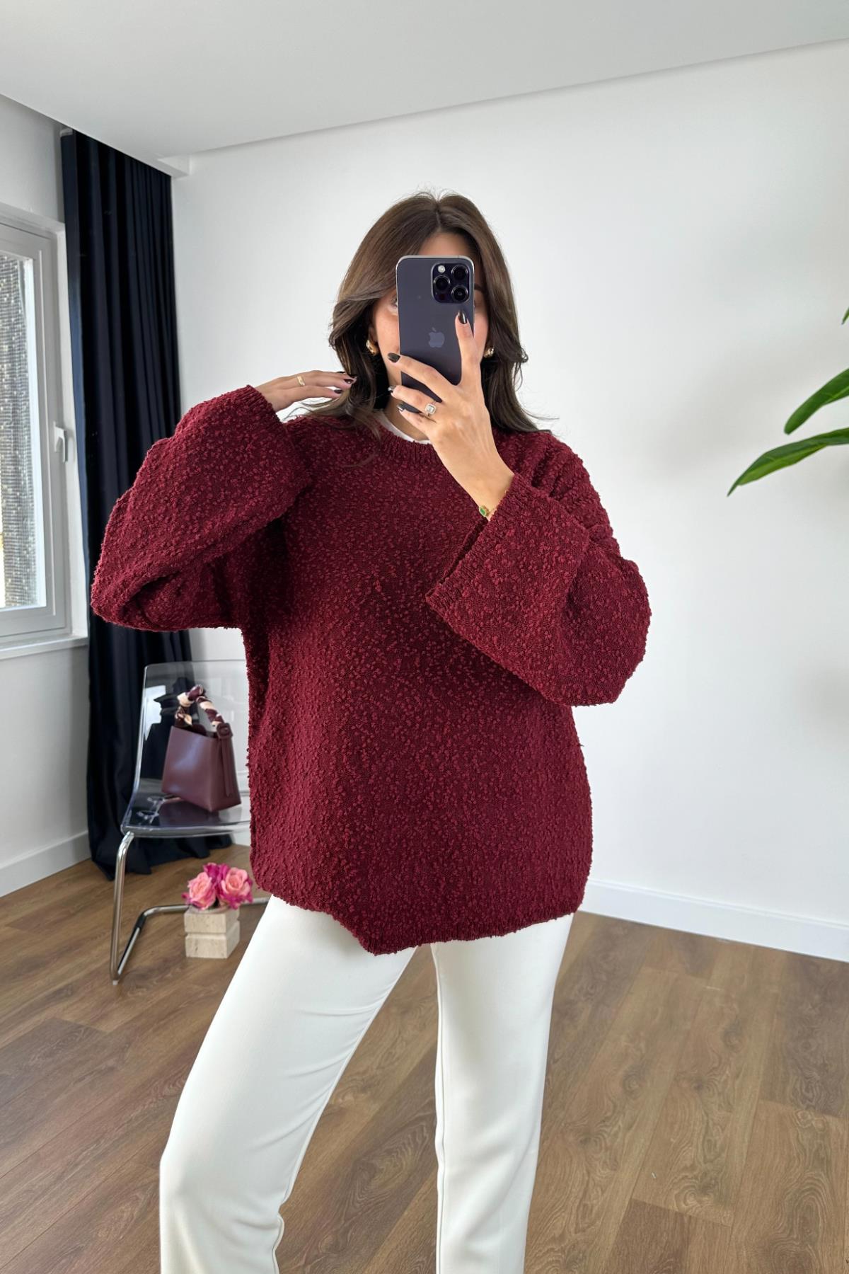 Burgundy Round Neck Stitch Pullover