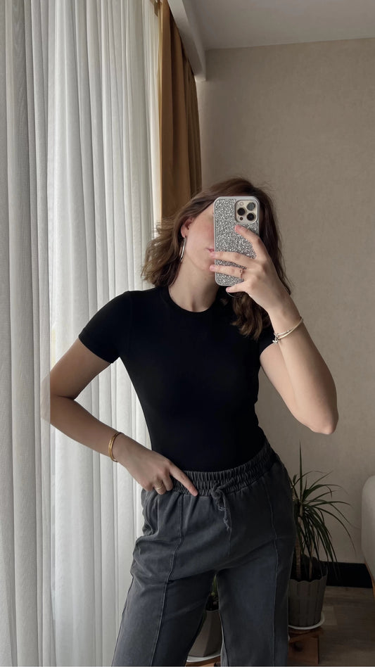 OYS Black Cotton Round Neck Basic Top