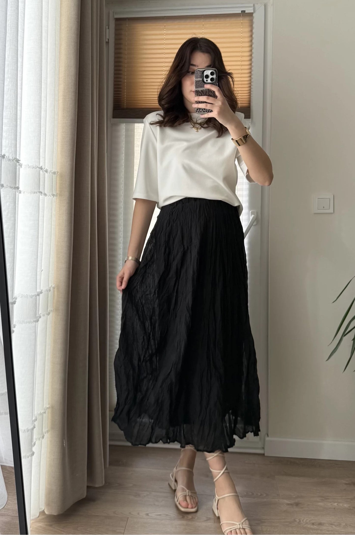 Black Crinkled Cotton Inlined Skirt