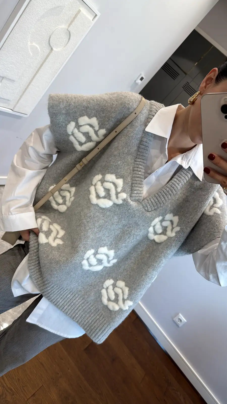 Roses Grey Triko Vest