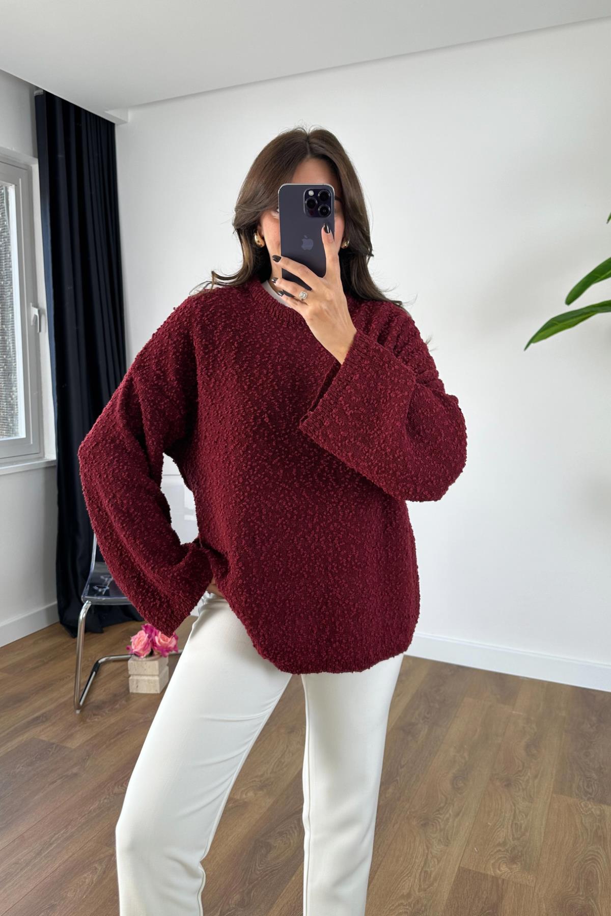 Burgundy Round Neck Stitch Pullover