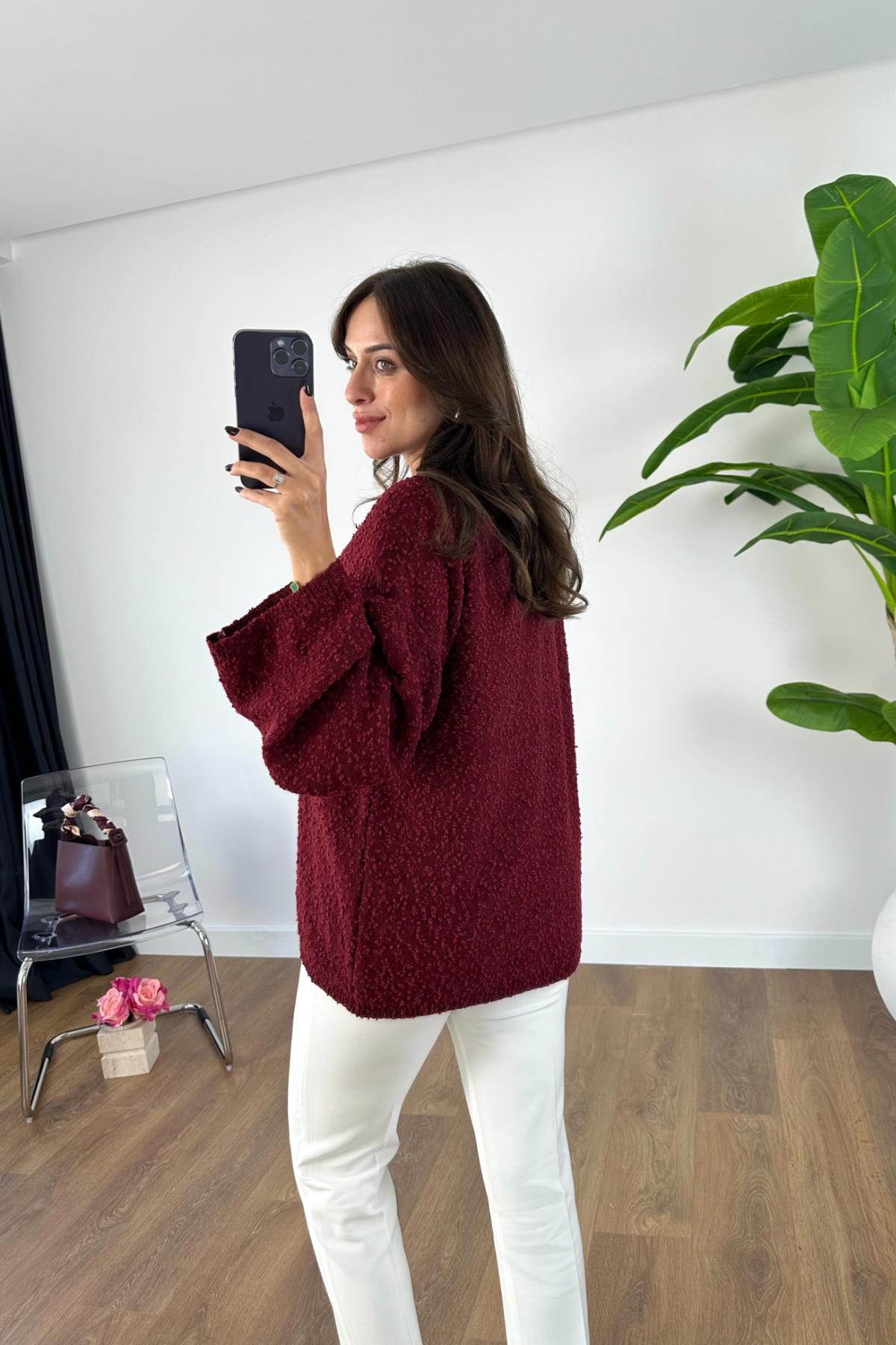Burgundy Round Neck Stitch Pullover