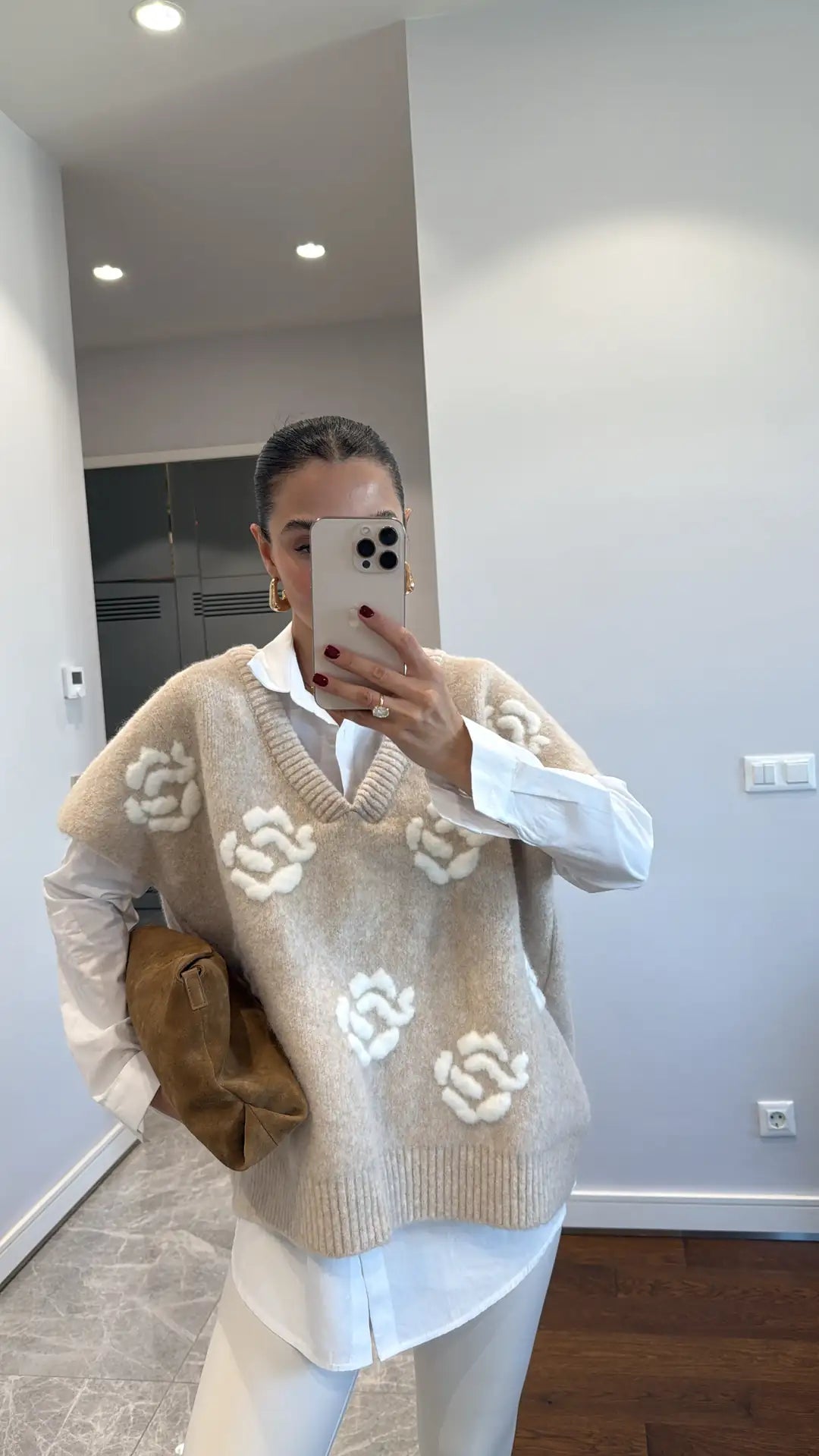 Roses Beige Triko Vest