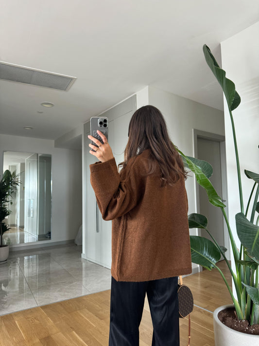 Brown Round Neck Pullover