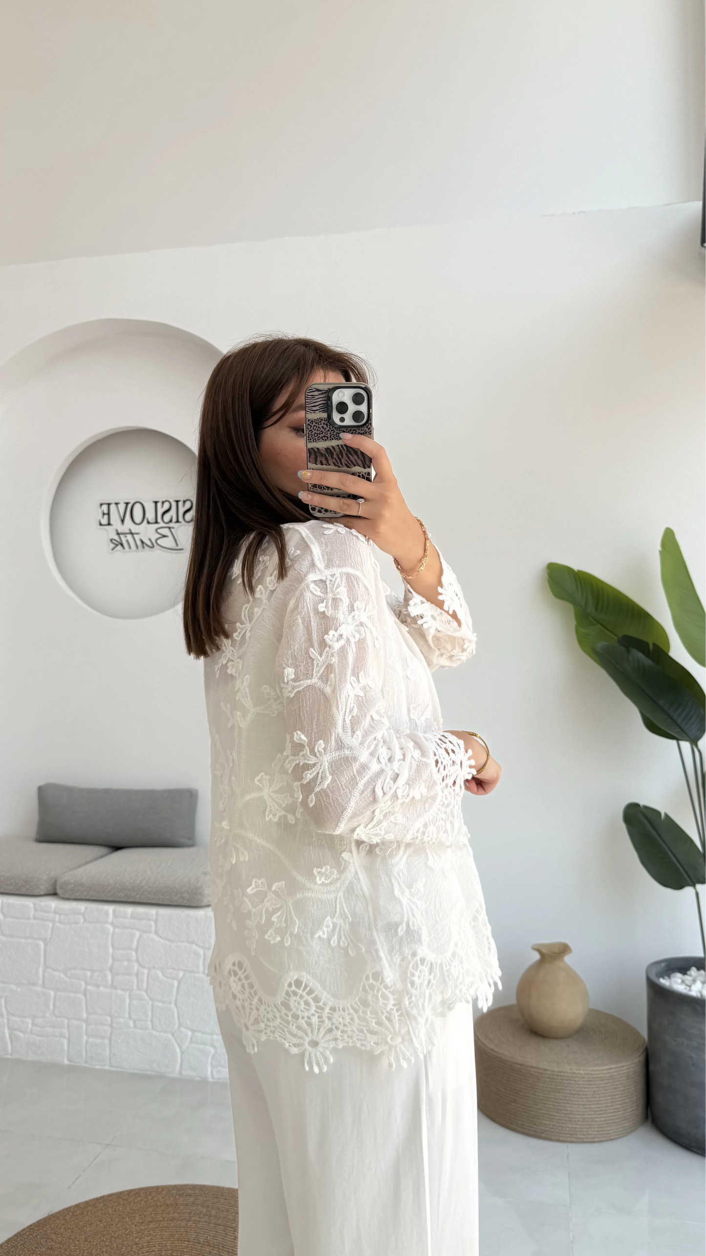Cotton White Embroidered Floral Shirt With Dantel