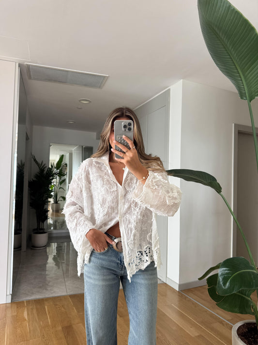 Cotton White Embroidered Floral Shirt With Dantel