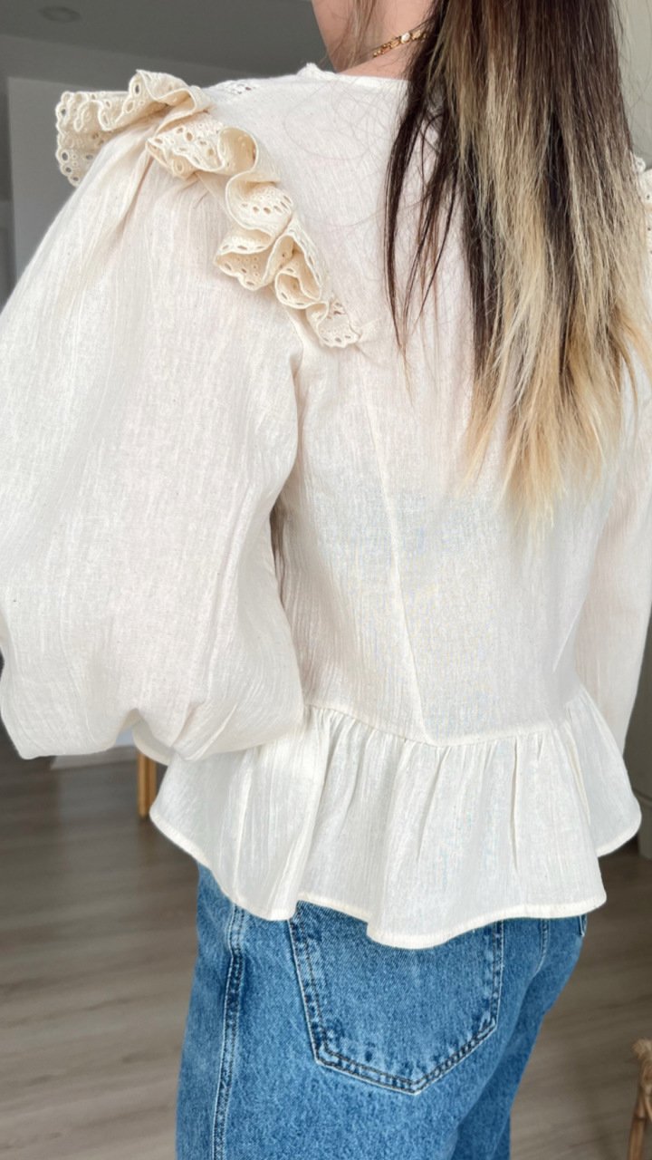 Dantel Detailed Beige Blouse